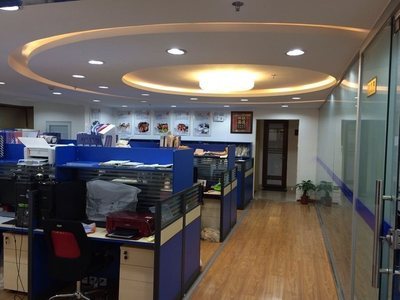 永佳誠(chéng)花邊服飾_永佳誠(chéng)花邊女裝加盟_永佳誠(chéng)花邊女裝品牌永佳誠(chéng)花邊招商_汕頭市永佳誠(chéng)花邊織造實(shí)業(yè)